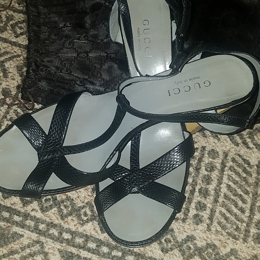 Gucci Shoes dramatic price drop!!!! - Picture 1 of 3